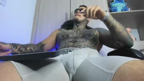 Michael independient model online show from 05-26-26, 08:38