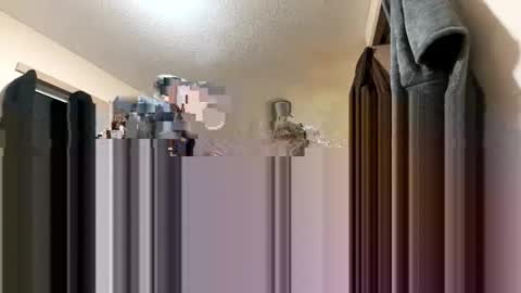 Snapshot of jay976696 chatting on 12-18-25, 11:00 jay976696 online show from 12-18-25, 11:00