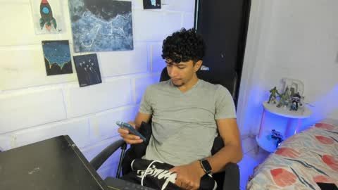 Jay online show from 04-06-26, 07:37