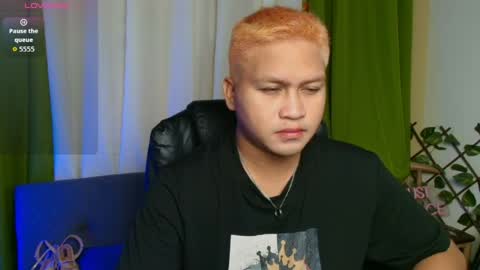 Snapshot of jay_hotcummer chatting on 04-04-26, 09:29 JL online show from 04-04-26, 09:29