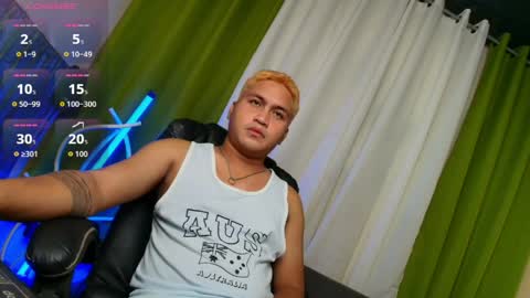 Snapshot of jay_hotcummer chatting on 04-07-26, 10:26 JL online show from 04-07-26, 10:26