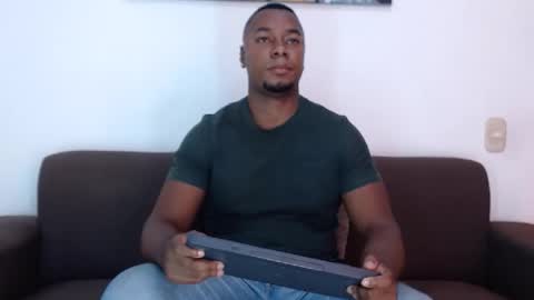 Snapshot of jay_smit chatting on 05-14-26, 06:15 jay smit online show from 05-14-26, 06:15
