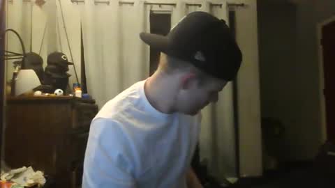 Snapshot of jaybrik92 chatting on 11-23-25, 07:19 Jlio Delgauto online show from 11-23-25, 07:19