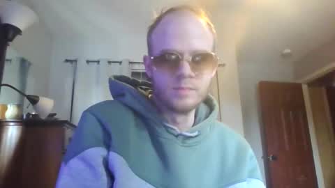 Snapshot of jaybrik92 chatting on 02-10-26, 06:56 Jlio Delgauto online show from 02-10-26, 06:56