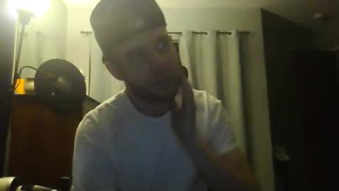 Snapshot of jaybrik92 chatting on 02-12-26, 11:55 Jlio Delgauto online show from 02-12-26, 11:55