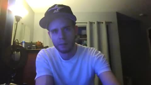 Snapshot of jaybrik92 chatting on 03-05-26, 01:23 Jlio Delgauto online show from 03-05-26, 01:23