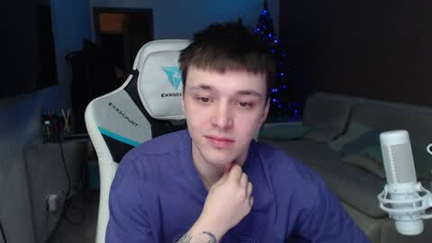 Snapshot of jayce_icestone chatting on 12-23-24, 02:17 Jayce online show from 12-23-24, 02:17