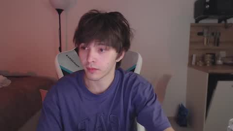Snapshot of jayce_icestone chatting on 09-19-25, 12:45 Jayce online show from 09-19-25, 12:45
