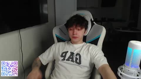 Jayce online show from 04-29-26, 01:43