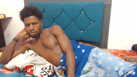 Snapshot of jaycolinss chatting on 02-23-25, 07:00 jaycollins online show from 02-23-25, 07:00