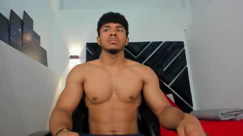 Snapshot of jaydenvance chatting on 10-06-25, 12:35 JAYDEN online show from 10-06-25, 12:35