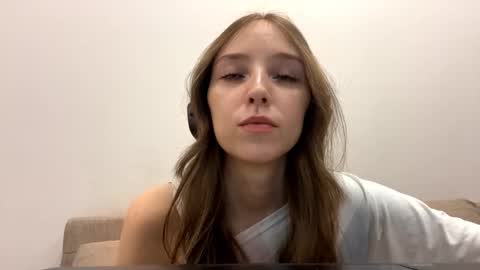 Snapshot of jayehubiak chatting on 03-08-26, 03:05 Isabella Rose online show from 03-08-26, 03:05