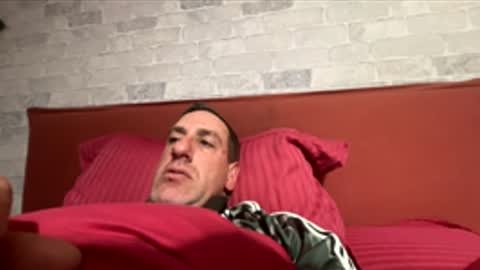 Snapshot of jayfrance40 chatting on 02-03-26, 07:08 Jay online show from 02-03-26, 07:08