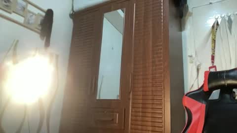 Snapshot of jazh21 chatting on 05-16-26, 10:36 jash online show from 05-16-26, 10:36