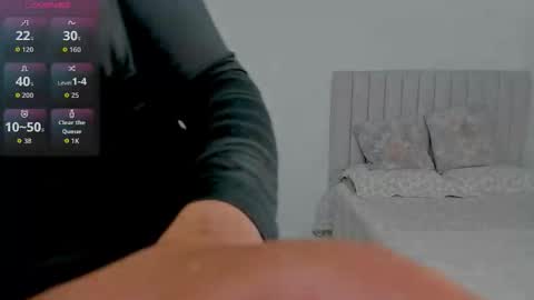 Snapshot of jazmin1000 chatting on 12-16-25, 06:40 valentin online show from 12-16-25, 06:40