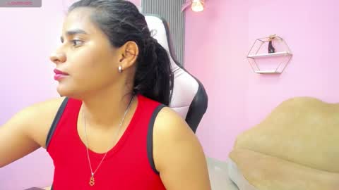 jazmin  online show from 10-10-25, 11:20