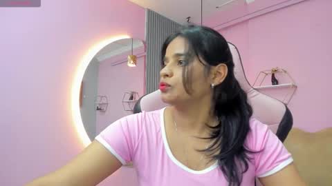 jazmin  online show from 10-21-25, 02:51