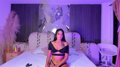 Snapshot of jazminrusso_ chatting on 04-05-26, 05:15 Jazminrusso online show from 04-05-26, 05:15