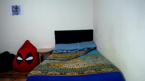 Snapshot of jboy_s chatting on 12-20-25, 02:51 jboy_s online show from 12-20-25, 02:51