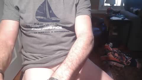 Snapshot of jc2290 chatting on 12-22-25, 05:21 jc2290 online show from 12-22-25, 05:21