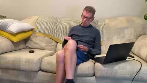 Snapshot of jcar57 chatting on 10-26-25, 05:41 Jon online show from 10-26-25, 05:41