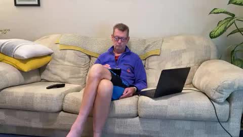 Snapshot of jcar57 chatting on 10-27-25, 06:12 Jon online show from 10-27-25, 06:12