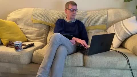 Snapshot of jcar57 chatting on 11-23-25, 04:07 Jon online show from 11-23-25, 04:07