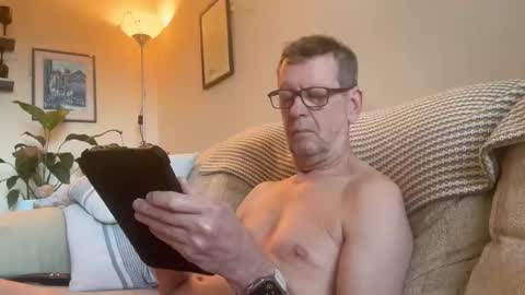 Snapshot of jcar57 chatting on 01-07-26, 11:23 Jon online show from 01-07-26, 11:23