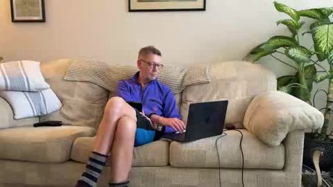 Snapshot of jcar57 chatting on 01-08-26, 11:12 Jon online show from 01-08-26, 11:12