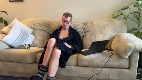 Snapshot of jcar57 chatting on 02-11-26, 10:09 Jon online show from 02-11-26, 10:09