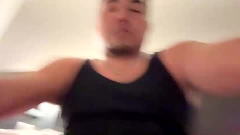 Snapshot of jcarlosvz1987 chatting on 01-19-26, 04:49 karlos online show from 01-19-26, 04:49