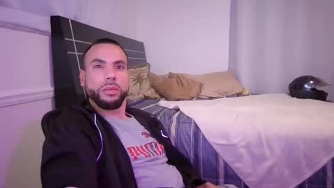 JcMax305 online show from 03-05-25, 06:33