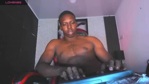 Snapshot of jd_thebaby chatting on 01-21-25, 03:21 jd thebaby online show from 01-21-25, 03:21