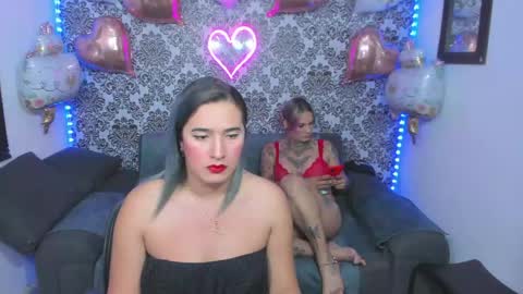 . Julianita y Valery . online show from 04-16-26, 03:07