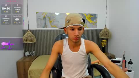 jdwhite18 online show from 06-22-26, 04:31