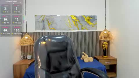 jdwhite18 online show from 07-07-26, 06:47