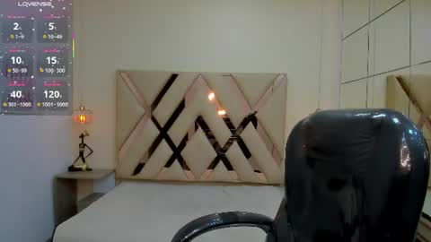 jdwhite18 online show from 07-09-26, 01:09
