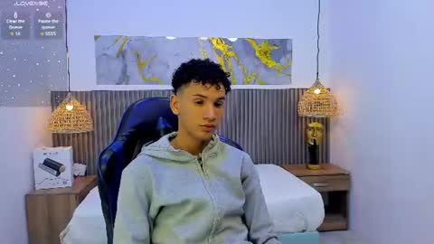 jdwhite18 online show from 07-26-26, 03:58