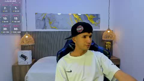 jdwhite18 online show from 07-27-26, 03:57