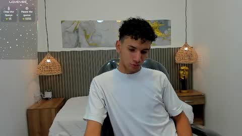 jdwhite18 online show from 07-31-26, 02:55