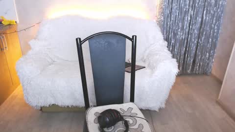 Snapshot of jealousangel chatting on 01-02-25, 04:20 Angel online show from 01-02-25, 04:20