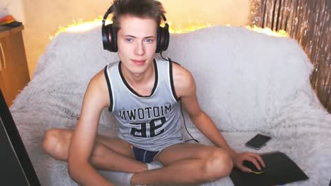 Snapshot of jealousangel chatting on 02-01-25, 03:30 Angel online show from 02-01-25, 03:30