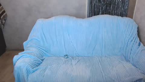 Snapshot of jealousangel chatting on 11-07-25, 05:02 Angel online show from 11-07-25, 05:02