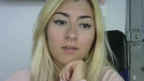 Snapshot of jean_monroe chatting on 09-13-25, 09:47 Jean online show from 09-13-25, 09:47