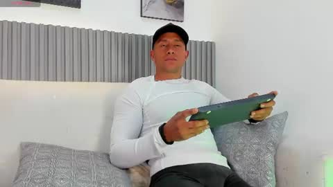 Snapshot of jean_prime chatting on 06-16-26, 08:11 JEAN online show from 06-16-26, 08:11