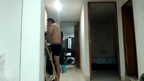 Snapshot of jeancarloscum chatting on 01-14-26, 05:13 Jean Carlos online show from 01-14-26, 05:13