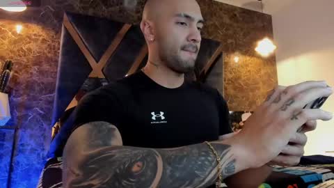 Jean Colleman online show from 04-19-26, 01:32