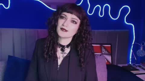 Snapshot of jeannesabatier chatting on 06-25-26, 07:51 Jean online show from 06-25-26, 07:51