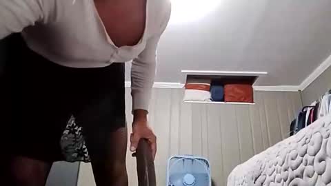 jeannettethesissy online show from 10-20-25, 10:27