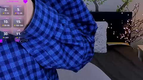 Snapshot of jeanniefox_ chatting on 03-04-25, 07:30 jeanniefox_ online show from 03-04-25, 07:30